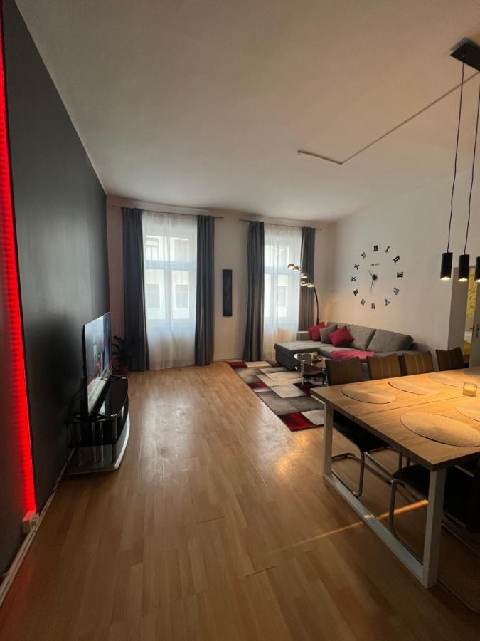 Spacious & Deluxe Big Apartment Near Prater Відень Екстер'єр фото