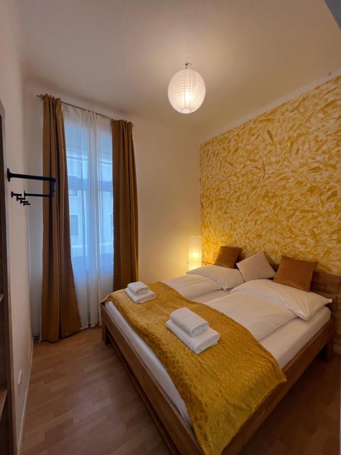 Spacious & Deluxe Big Apartment Near Prater Відень Екстер'єр фото
