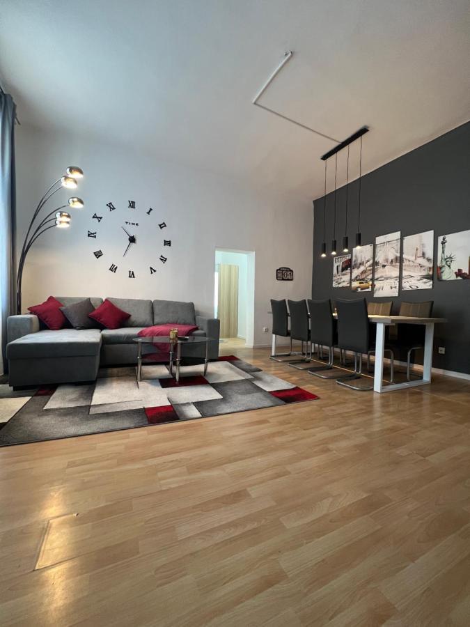 Spacious & Deluxe Big Apartment Near Prater Відень Екстер'єр фото